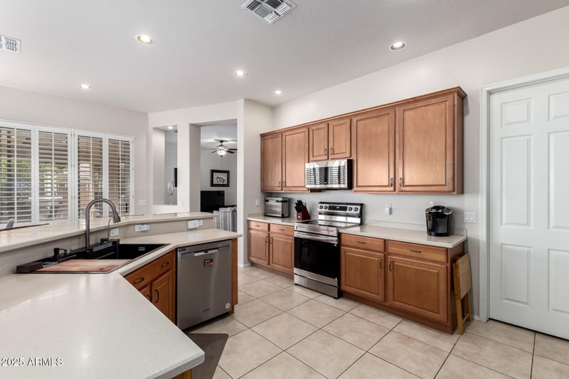 6581 Salt Cedar Pl, Chandler, AZ 85249