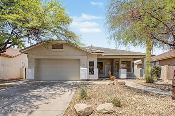 6582 Oraibi Dr, Glendale, AZ 85308