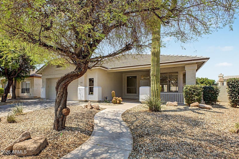 6582 W Oraibi Dr, Glendale, AZ 85308