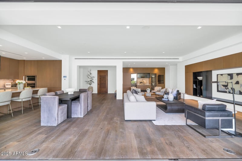 6587 Palmeraie Blvd #1051, Paradise Valley, AZ 85253