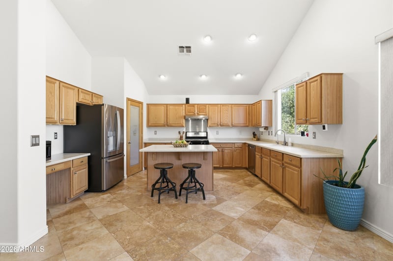 66 Julian Dr, Gilbert, AZ 85295