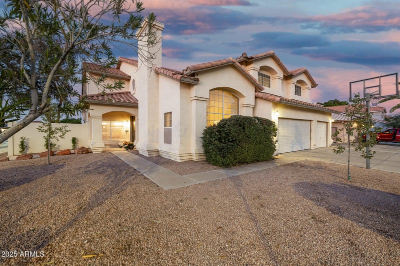 660 Mendoza Ave, Mesa, AZ 85210