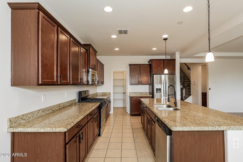 660 S 165th Ave, Goodyear, AZ 85338