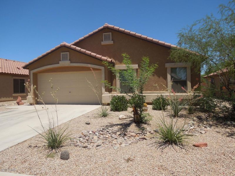 660 W Mesquite Tree Dr, San Tan Valley, AZ 85143
