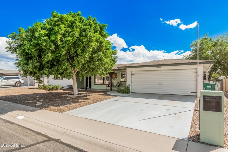 6601 Des Moines St, Mesa, AZ 85205