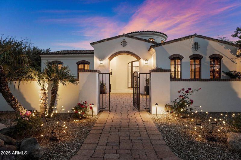 6601 E Valley Vista Ln, Paradise Valley, AZ 85253