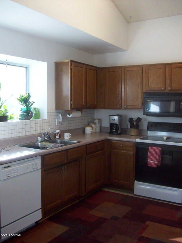 6601 W Cheryl Dr, Glendale, AZ 85302