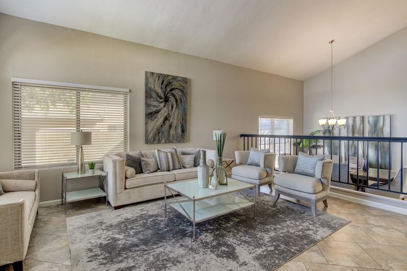 6601 W Crocus Dr, Glendale, AZ 85306