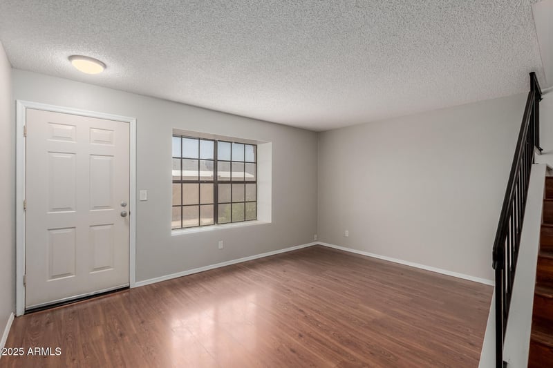 6603 W Jamaica Dr, Glendale, AZ 85306