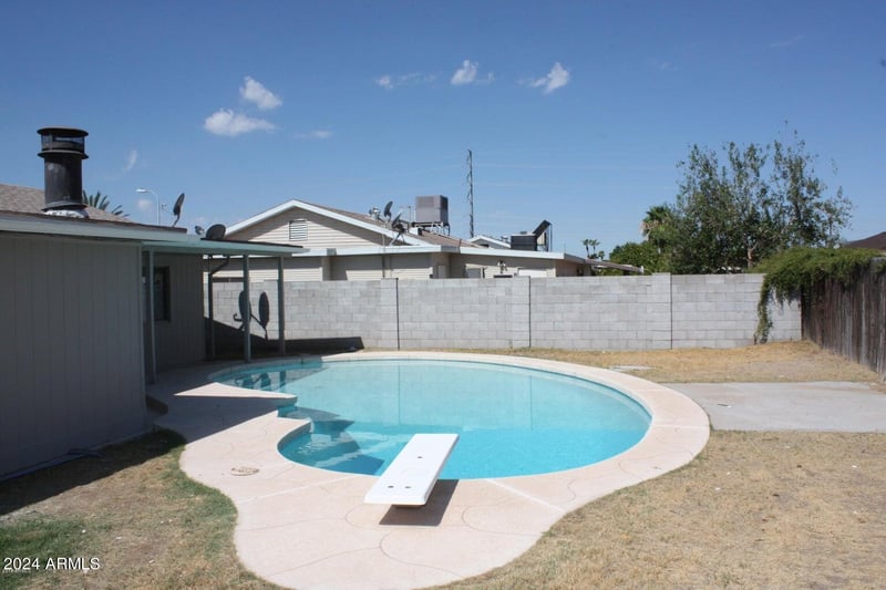 6604 Vogel Ave, Glendale, AZ 85302