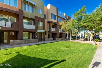 6605 93rd Ave #1024, Glendale, AZ 85305
