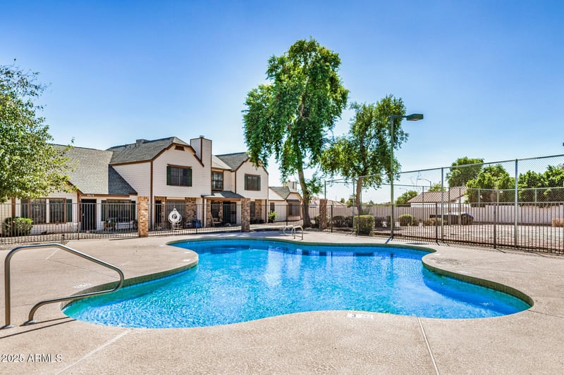 6605 Jamaica Dr, Glendale, AZ 85306