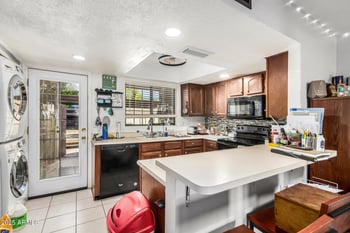 6605 Jamaica Dr, Glendale, AZ 85306