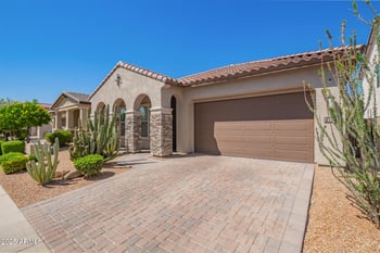 6608 Libby St, Phoenix, AZ 85054