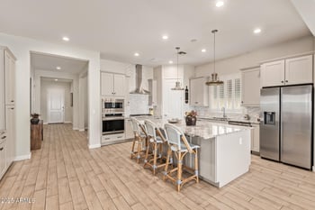6608 Libby St, Phoenix, AZ 85054