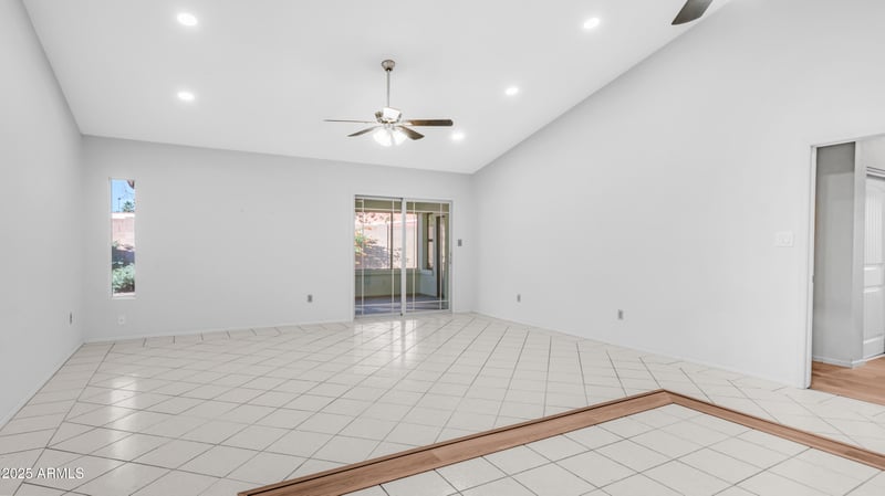 6608 Phelps Rd, Glendale, AZ 85306