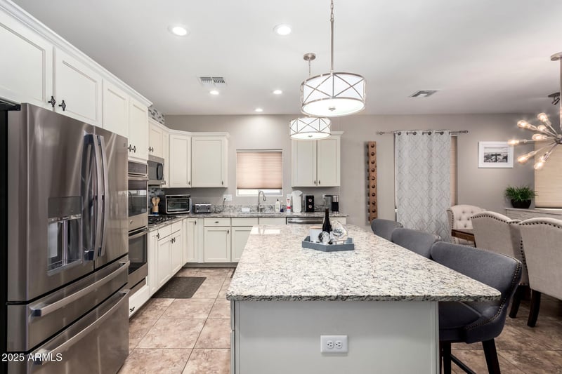 6608 Saguaro Park Ln, Glendale, AZ 85310