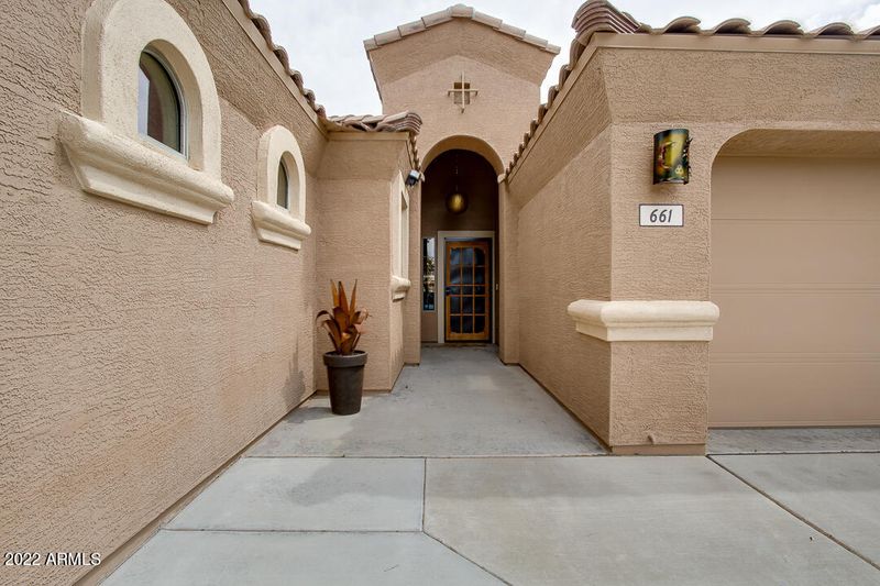 661 E Taylor Trl, San Tan Valley, AZ 85143