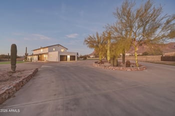 661 Al Sieber Rd, Apache Junction, AZ 85119