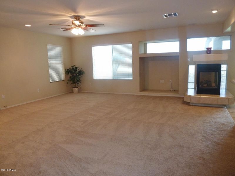 661 S Cardinal St, Gilbert, AZ 85296