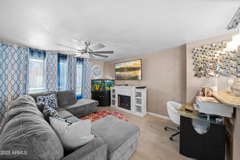 6610 43rd Ave, Glendale, AZ 85301