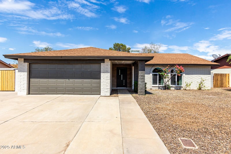 6610 Christy Dr, Glendale, AZ 85304