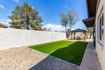 6610 Christy Dr, Glendale, AZ 85304