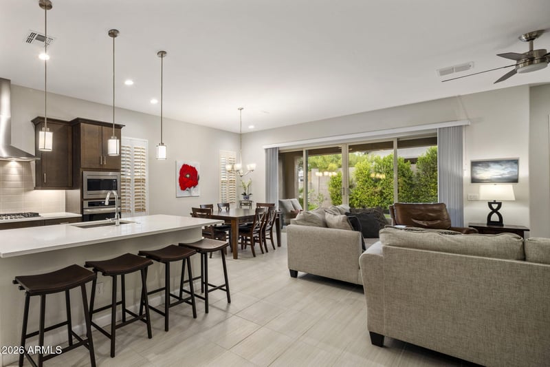 6610 E Marisa Ln, Phoenix, AZ 85054