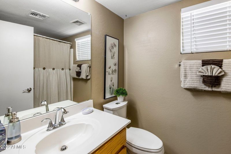 6610 E University Dr #27, Mesa, AZ 85205