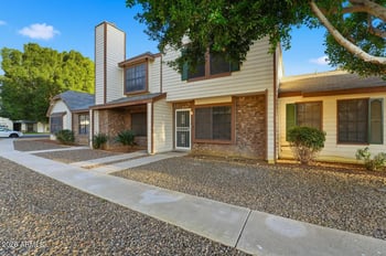 6610 Kingston Ln, Glendale, AZ 85306