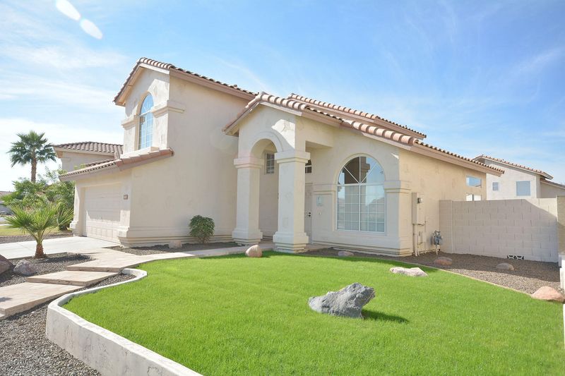 6610 N 77th Dr, Glendale, AZ 85303
