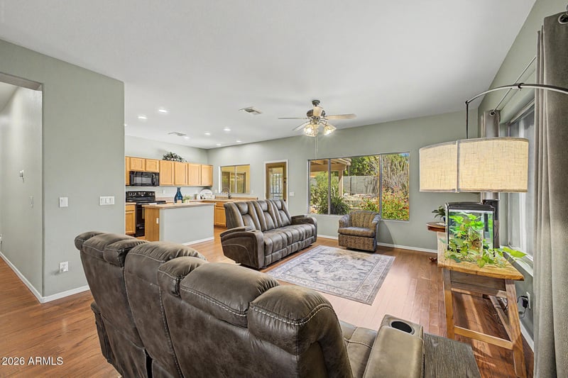 6610 W Range Mule Dr, Phoenix, AZ 85083