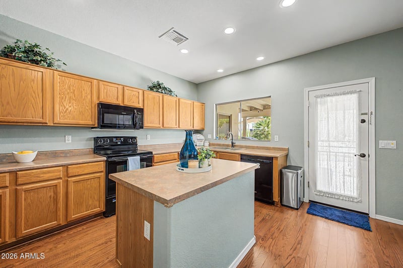 6610 W Range Mule Dr, Phoenix, AZ 85083