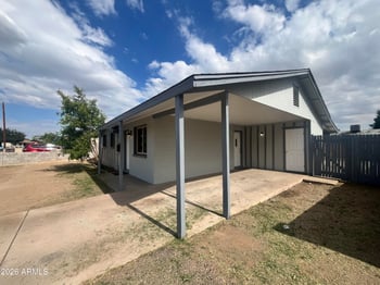 6611 Flower St, Phoenix, AZ 85033