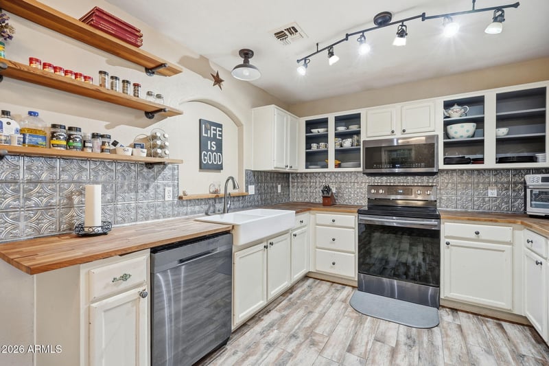 6612 Fox Hollow Ln, San Tan Valley, AZ 85140