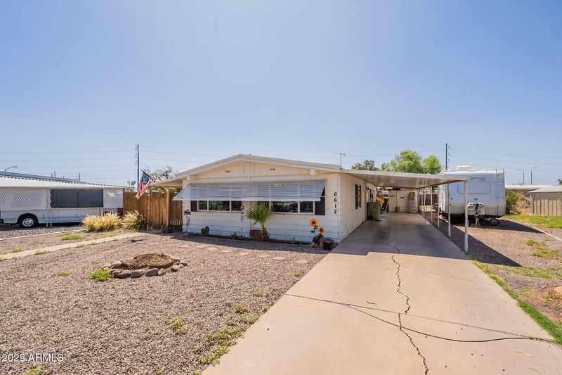 6612 Mission Ln, Glendale, AZ 85302
