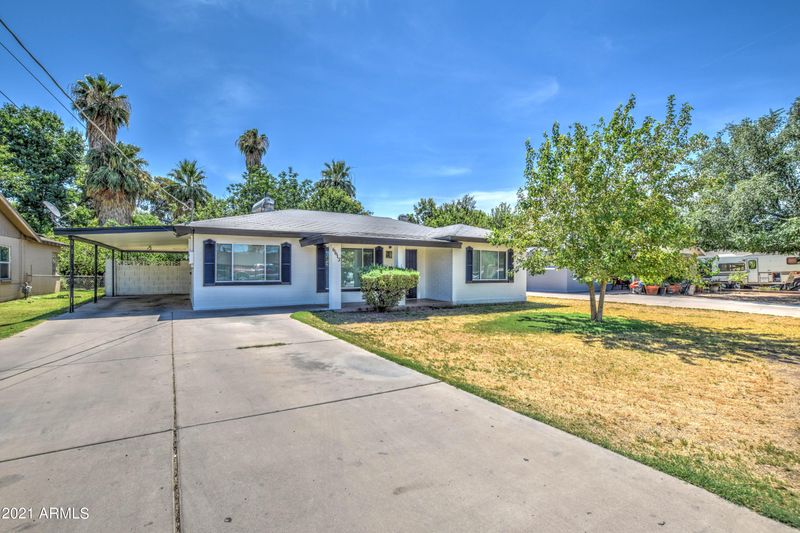 6613 N 62nd Ave, Glendale, AZ 85301