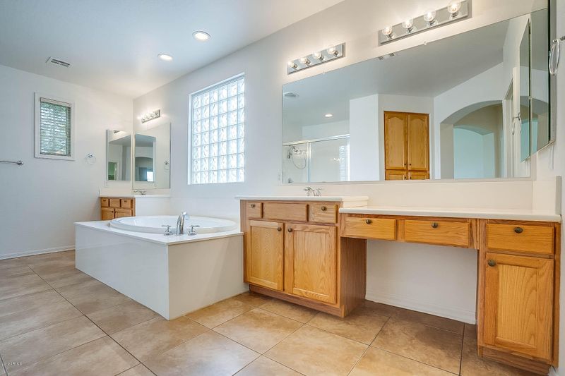 6613 S 40th Ave, Phoenix, AZ 85041