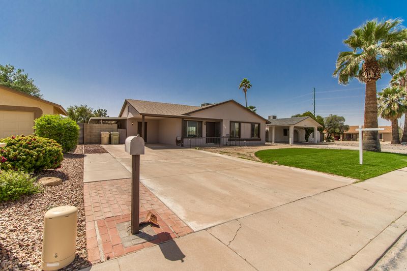 6613 W Mountain View Rd, Glendale, AZ 85302