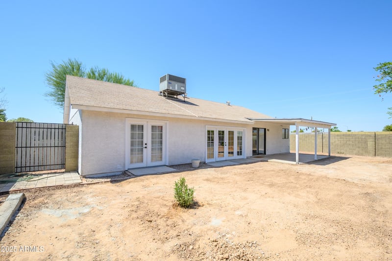 6614 Mountain View Rd, Glendale, AZ 85302