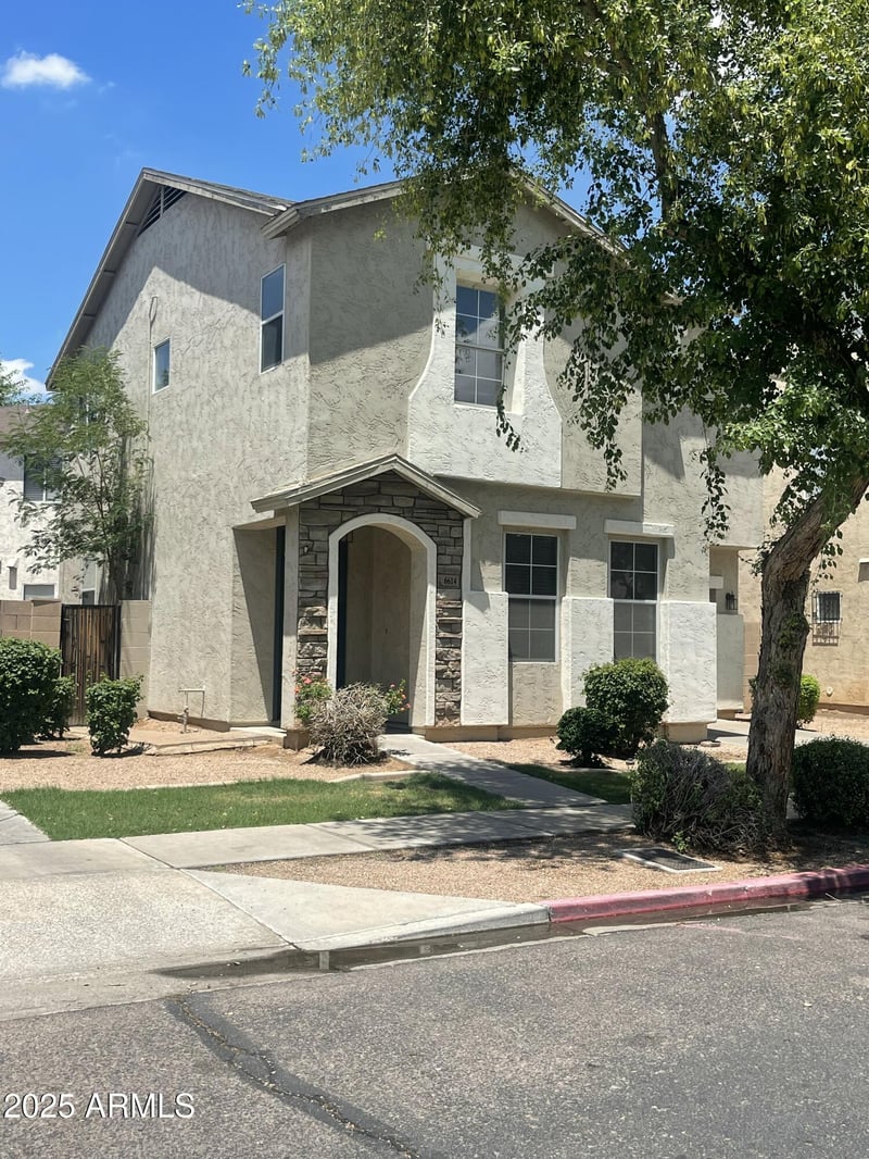 6614 Polk St, Phoenix, AZ 85043
