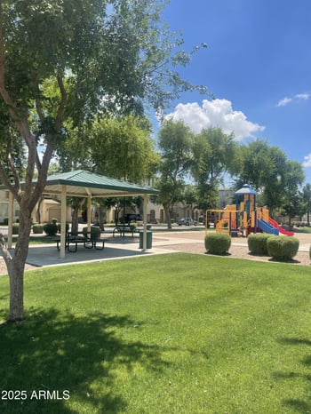 6614 Polk St, Phoenix, AZ 85043