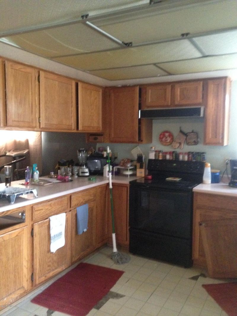 6614 W Mountain View Rd, Glendale, AZ 85302