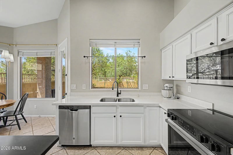 6614 Tether Trl, Phoenix, AZ 85083
