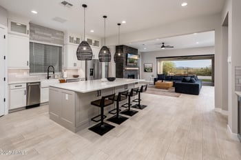 6615 Libby St, Phoenix, AZ 85054