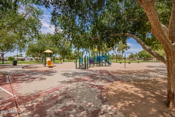 6616 Des Moines St, Mesa, AZ 85205
