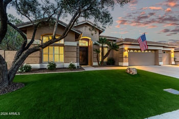 6616 W Robin Ln, Glendale, AZ 85310