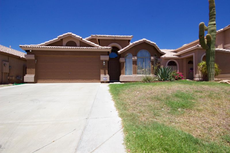 6616 W Saddlehorn Rd, Phoenix, AZ 85083
