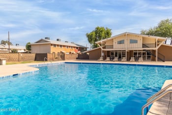 6617 44th Ave, Glendale, AZ 85301
