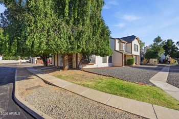 6617 Kingston Ln, Glendale, AZ 85306